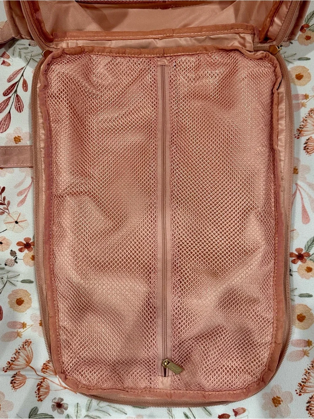 JUJUBE ‘BE RIGHT BACK’ DIAPER BAG BACKPACK PINK BLUSH CHROMATICS